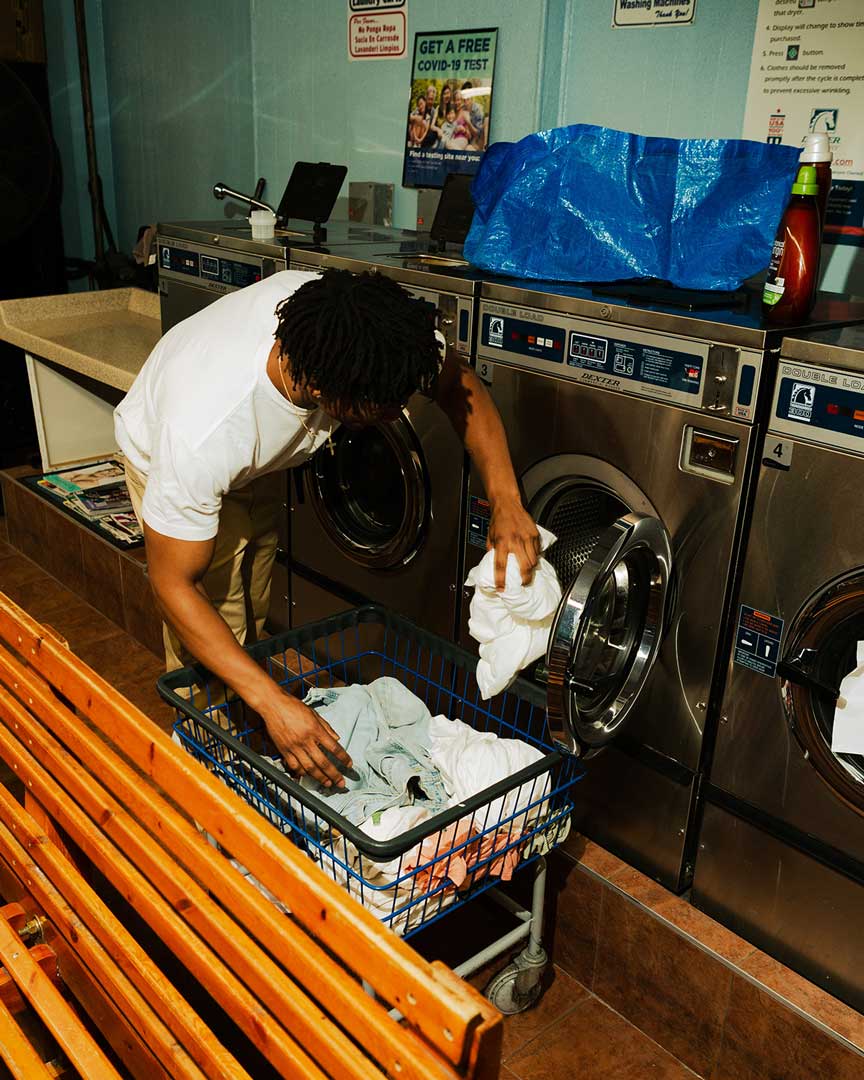 Laundrette washing machine man